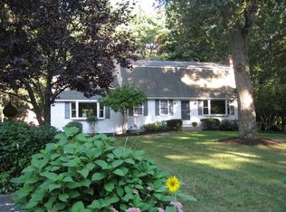 27 Lantern Ln, Mansfield, MA 02048
