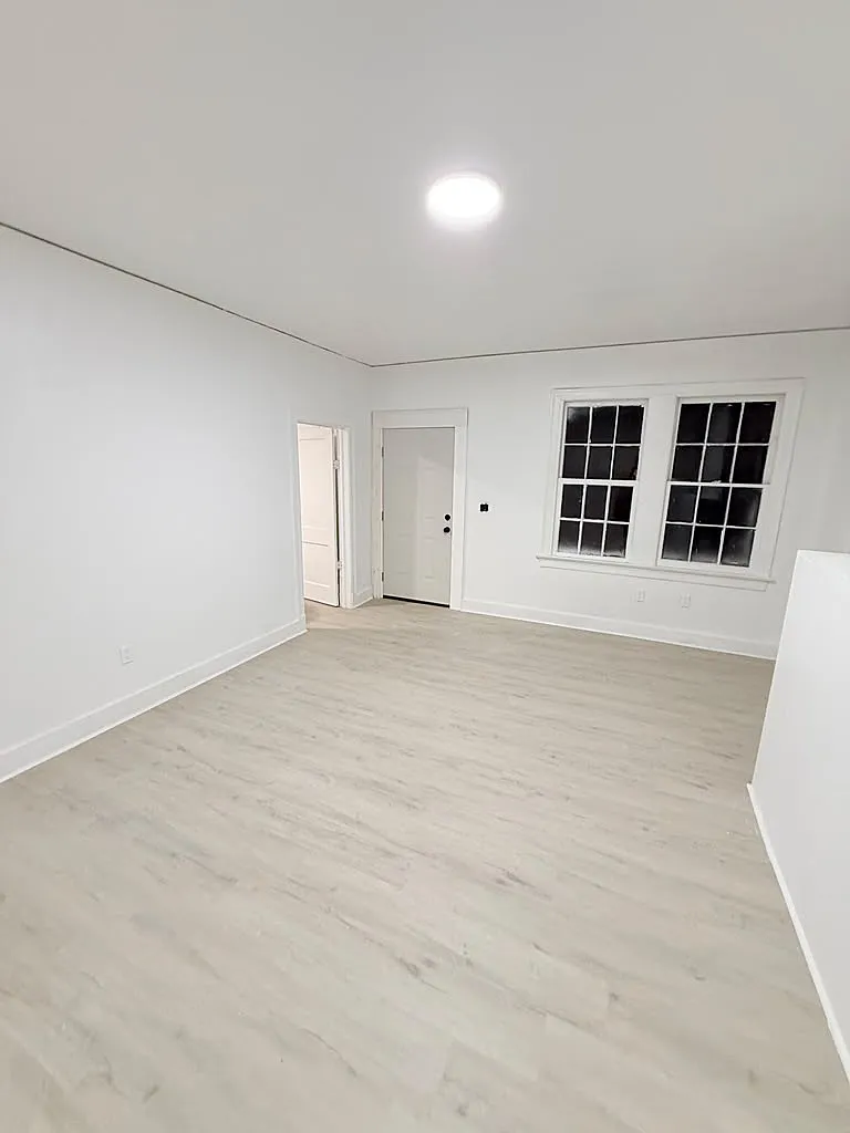 4 bed, 1829 sqft, $1,400 — Photo 2
