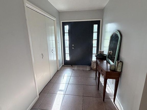 2nd image of 1705 Spring Rd