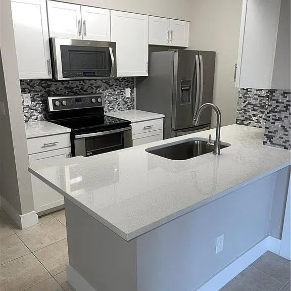 116 Santa Clara Dr #4 — Photo 1