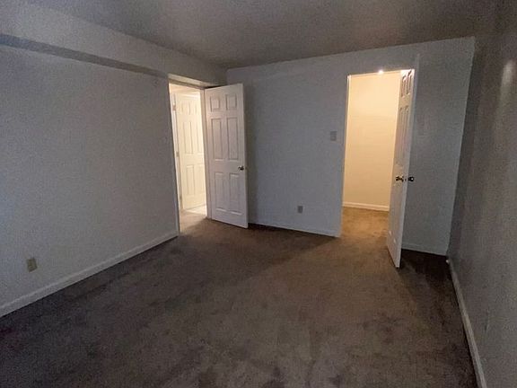 5th image of 32 Woodglen Apartment APT C-33
