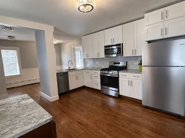 15 Agawam Rd, Newton, MA 02468
