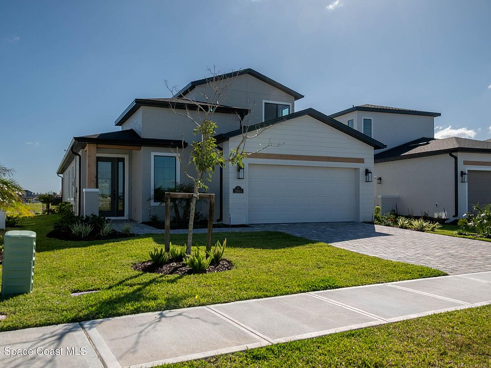 1st image of 2944 Karelian Dr