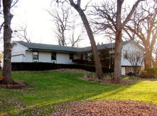 4083 Ames Rd, Crystal Lake, IL 60012