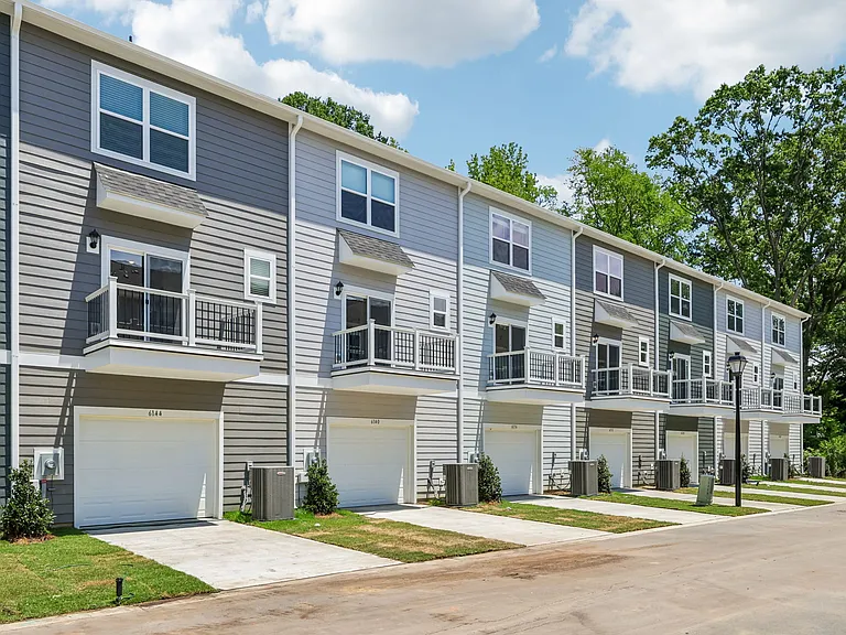 Mint and Mill Townhomes — Photo 37