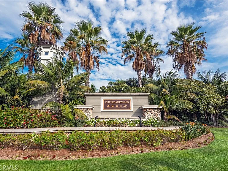 6267 Pacific Pointe Dr — Photo 48