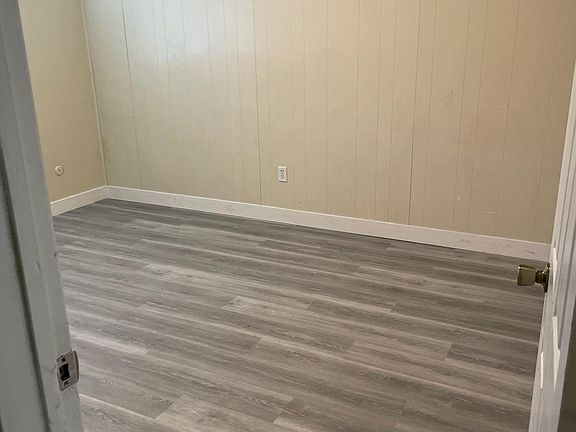 3rd image of 3143 S H St APT 8