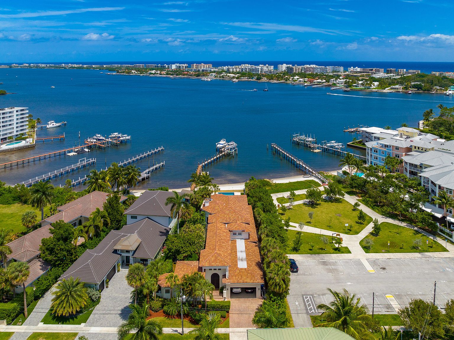 200 N Lake Dr, Lantana, FL 33462 Zillow