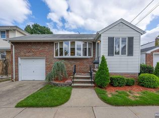 442 Green Ave, Lyndhurst, NJ 07071