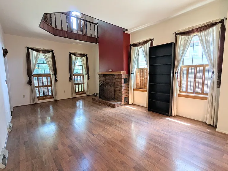 312 Denniston St #A — Photo 7