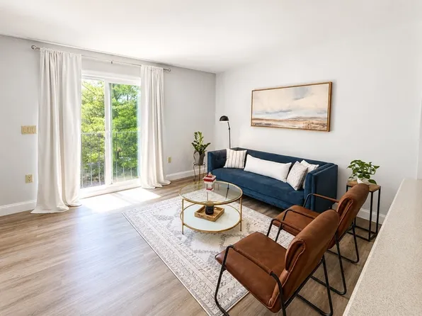 25 Gediminas St #25, Worcester, MA 01610