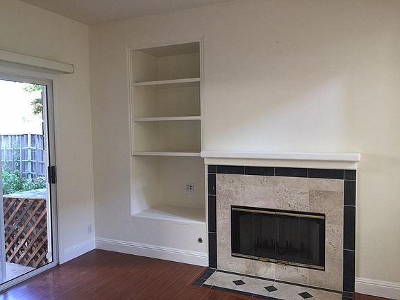 5th image of 1771 Wayne Cir