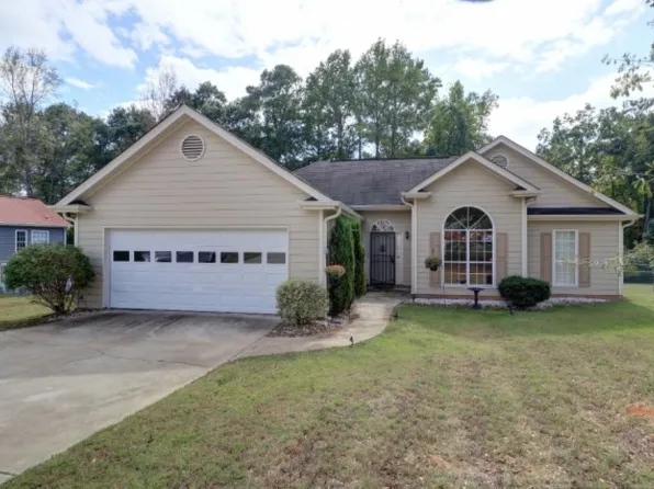 126 Chariot Dr, Griffin, GA 30224