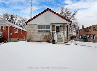 39 Coules Ct, Toronto, ON M8W2N8