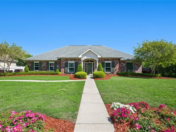 100 Primrose Dr, Belle Chasse, LA 70037