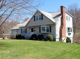 105 Francis Ave, Shrewsbury, MA 01545