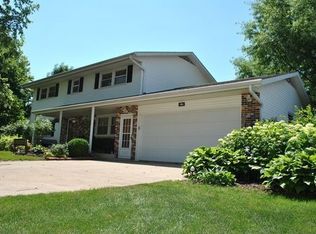 206 Moody St, Eureka, IL 61530