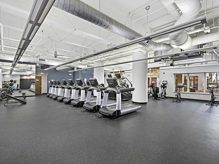 1500 Hudson St #12R — Photo 20