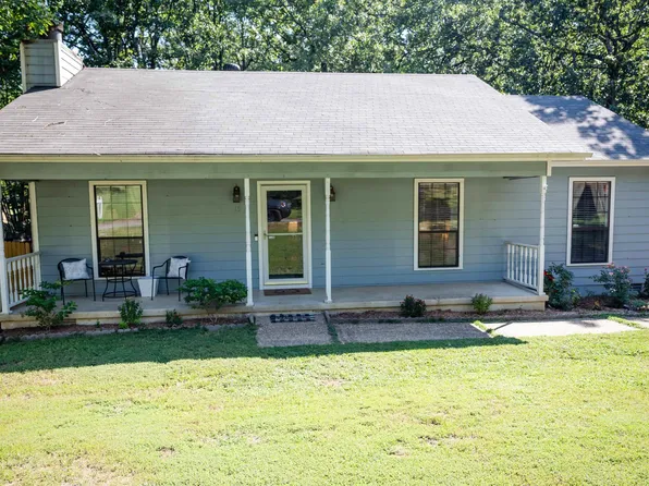 15 Woodhill Dr, Little Rock, AR 72211