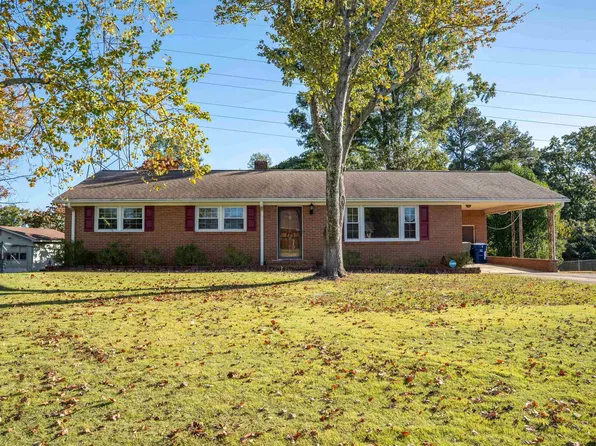 113 Convair Dr, Spartanburg, SC 29301