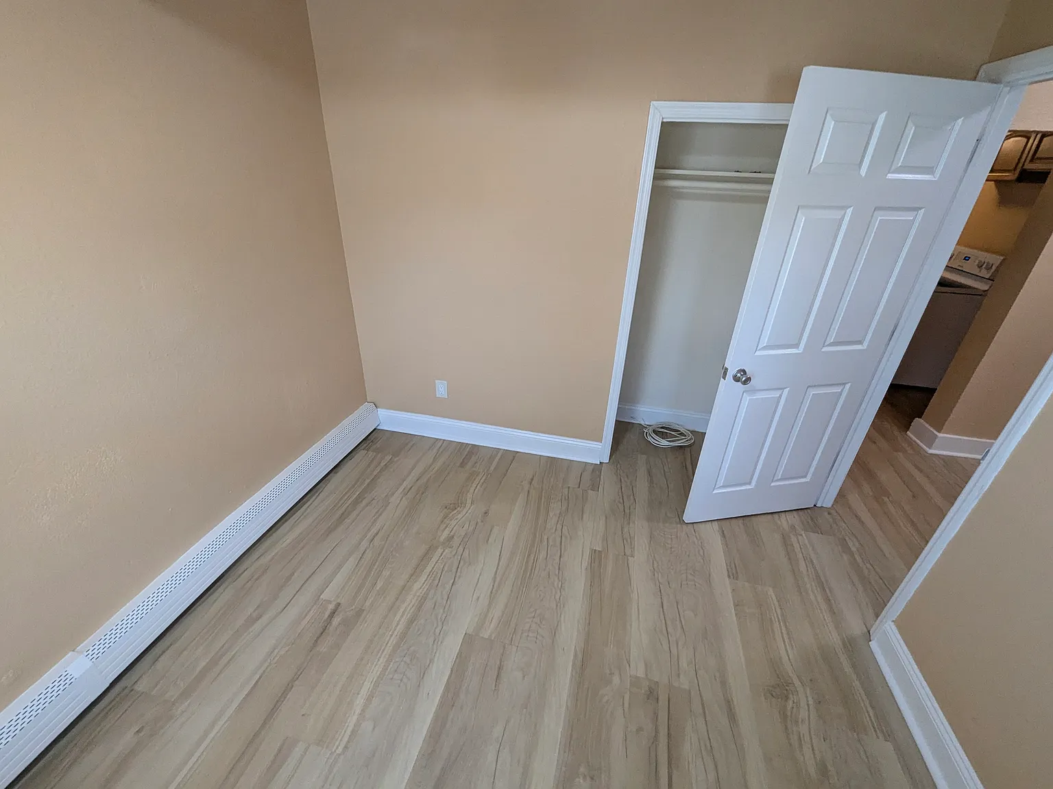 3 bed, 1142 sqft, $3,000 — Photo 4