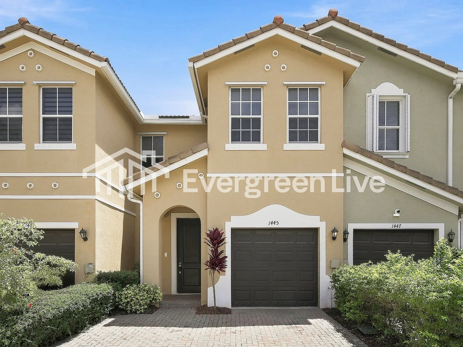 3 bed, 3.0 bath, 1731 sqft, $2,495 — Photo 1