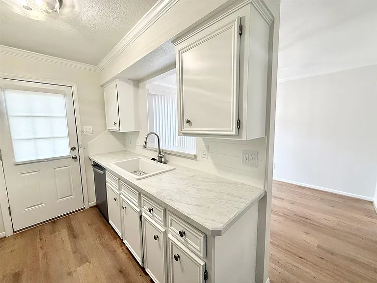1499 Springrock Ln — Photo 9