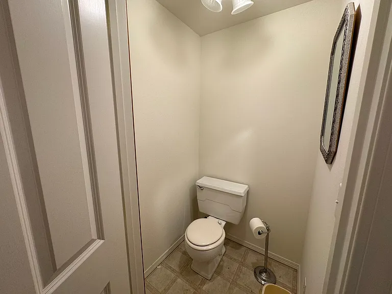 16459 Fairway Dr — Photo 29