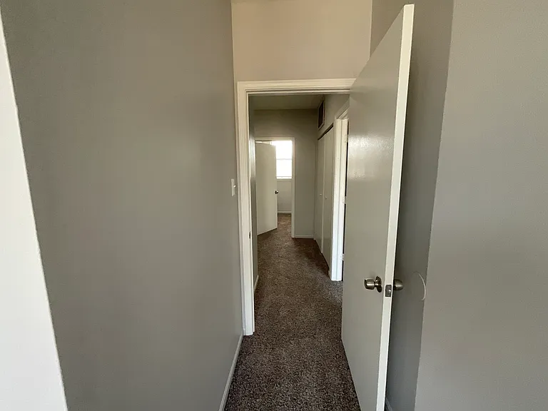 4631 S Lake Park — Photo 14