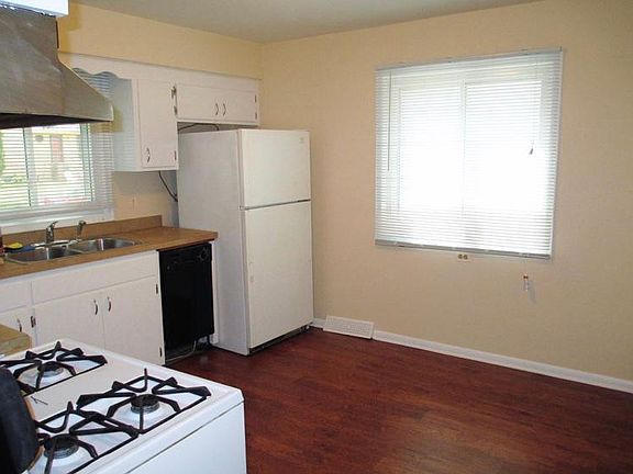 4th image of 5908 Washburn Ave S #5908