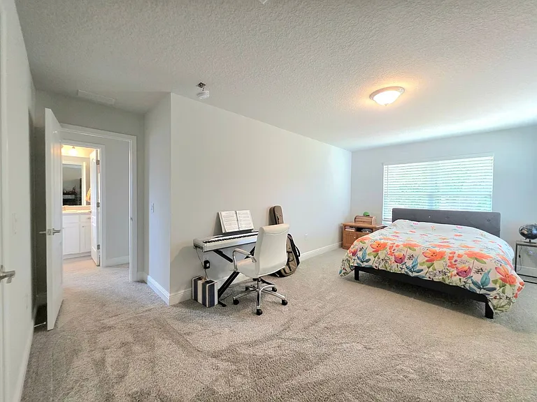 380 Hilburn Ln — Photo 15