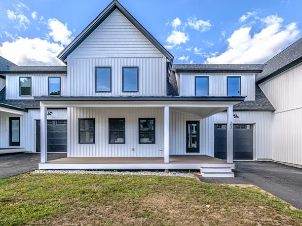23 Fairway Commons Drive #6, Gorham, ME 04038
