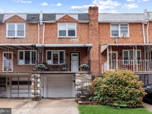 404 Hermit St, Philadelphia, PA 19128