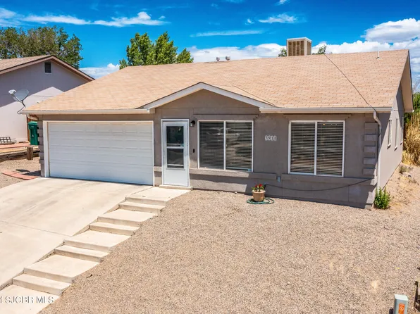 3918 Manchester St, Farmington, NM 87402