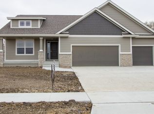 1221 S Cape Point, West Des Moines, IA 50265