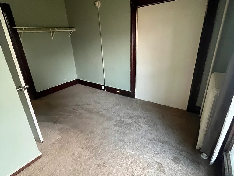35 King St #1 — Photo 2