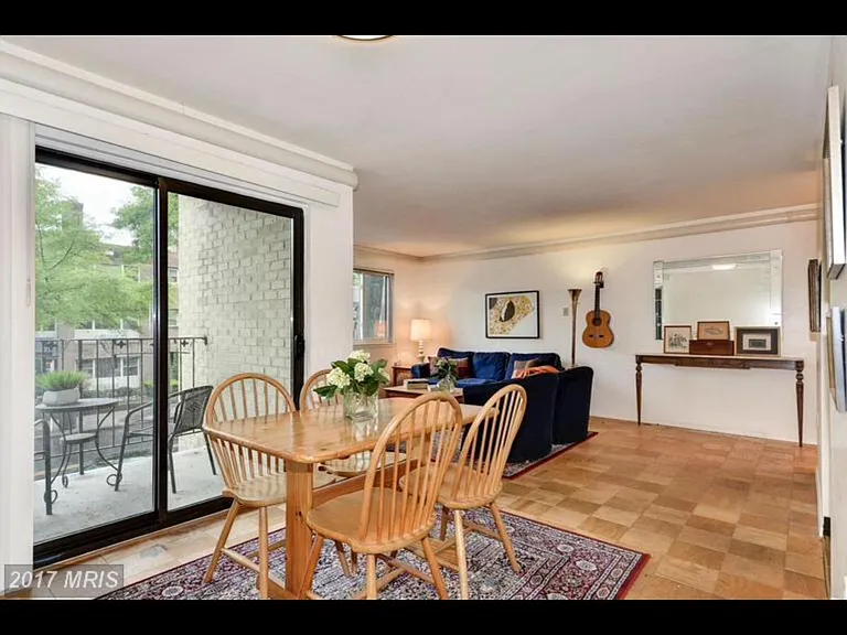 4555 Macarthur Blvd NW #111 — Photo 2