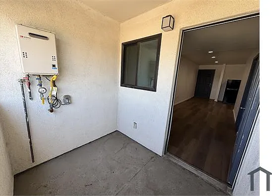 325 N Fickett St #205 — Photo 12