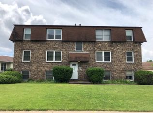 2035 E 38th Pl APT 5, Davenport, IA 52807