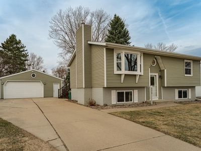 4373 19th Ave NW, Rochester, MN, 55901