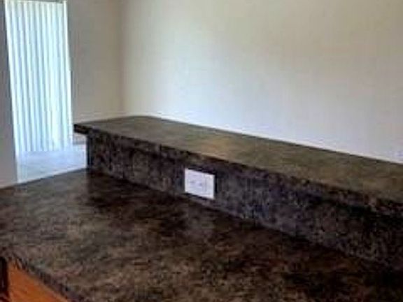 3rd image of 417 Blackbird Way #B