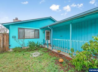 219 17th St, Springfield, OR 97477