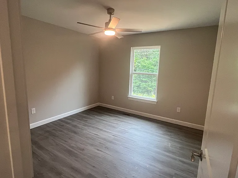 10720 Trenton Ln — Photo 16