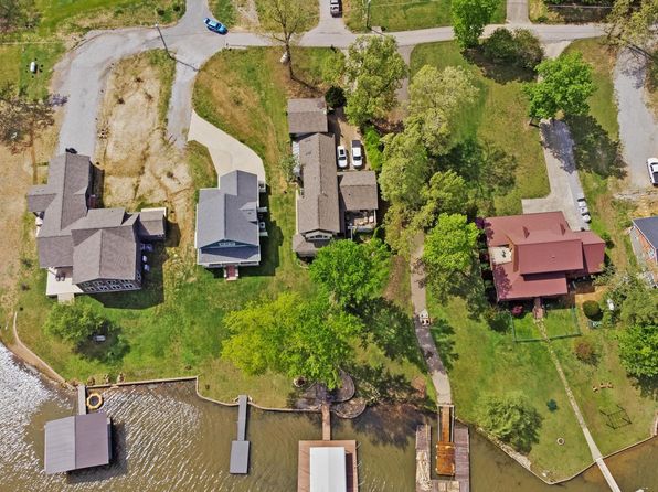 333 Island Cove Ln, Dawson Springs, KY 42408