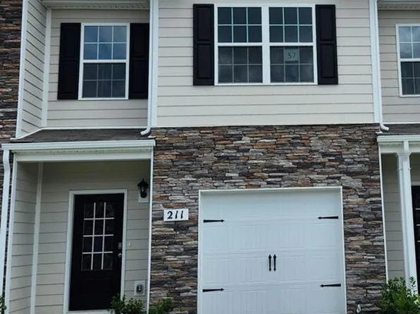 215 Dale Mires Ln, Baxter, TN 38544