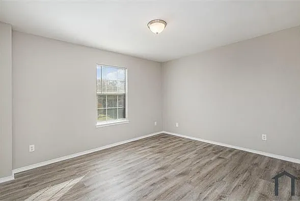 506 Niagara Falls Dr — Photo 21