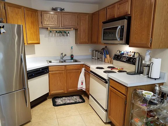 5th image of 6655 N Canyon Crest Dr