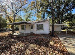 1401 N Detroit Ave, Russellville, AR 72801