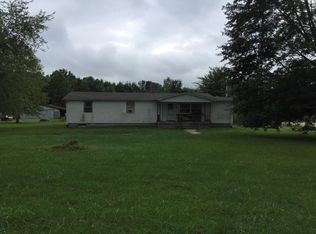 5889 E Old Pekin Rd, Pekin, IN 47165