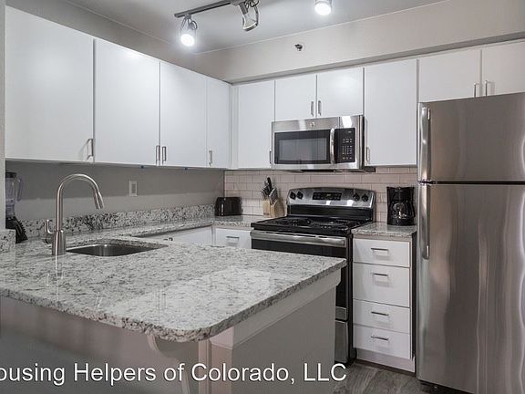 3rd image of 4850 Meredith Way #302